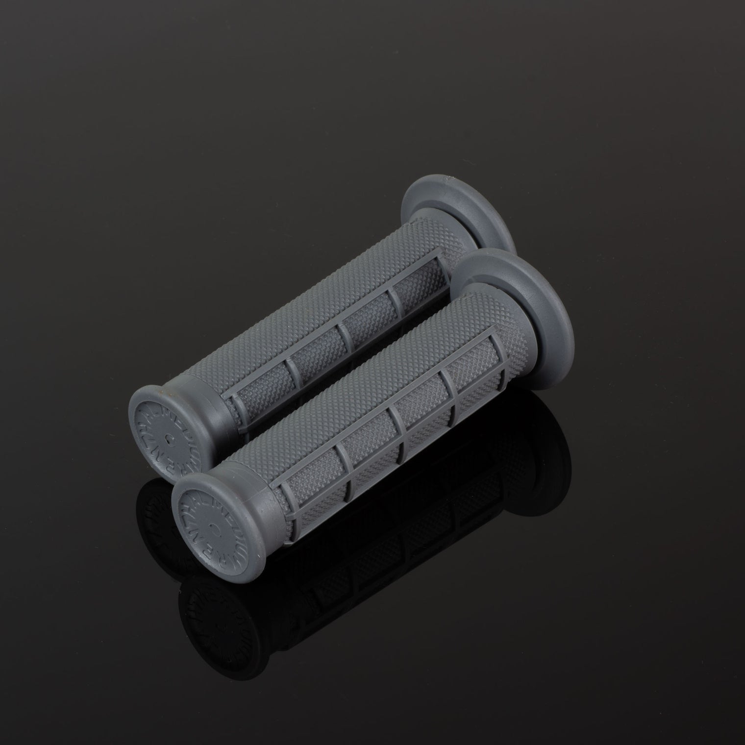 ATV Grip Diamond/Waffle Medium