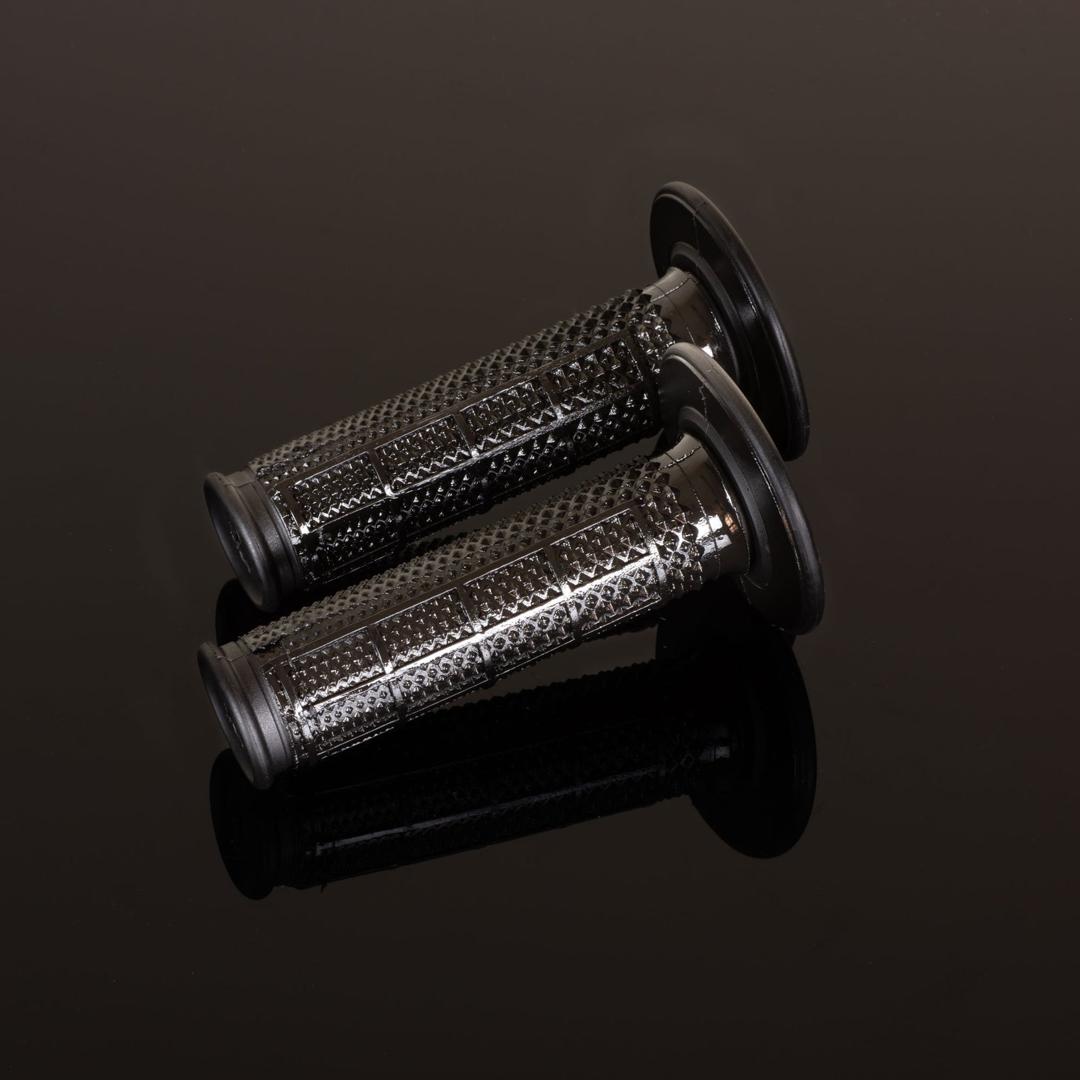 MX Ultra Tacky Dual Compound Tapered 1/2 Waffle